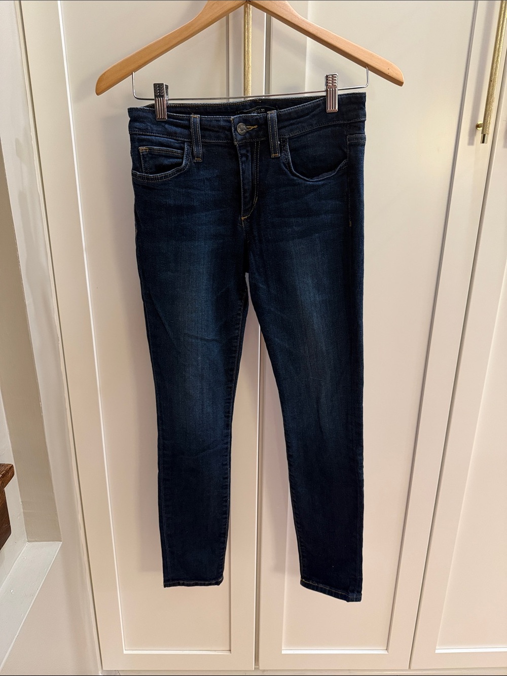 Joe's Jeans Dark Wash Skinny Ankle Jeans in Rikki style